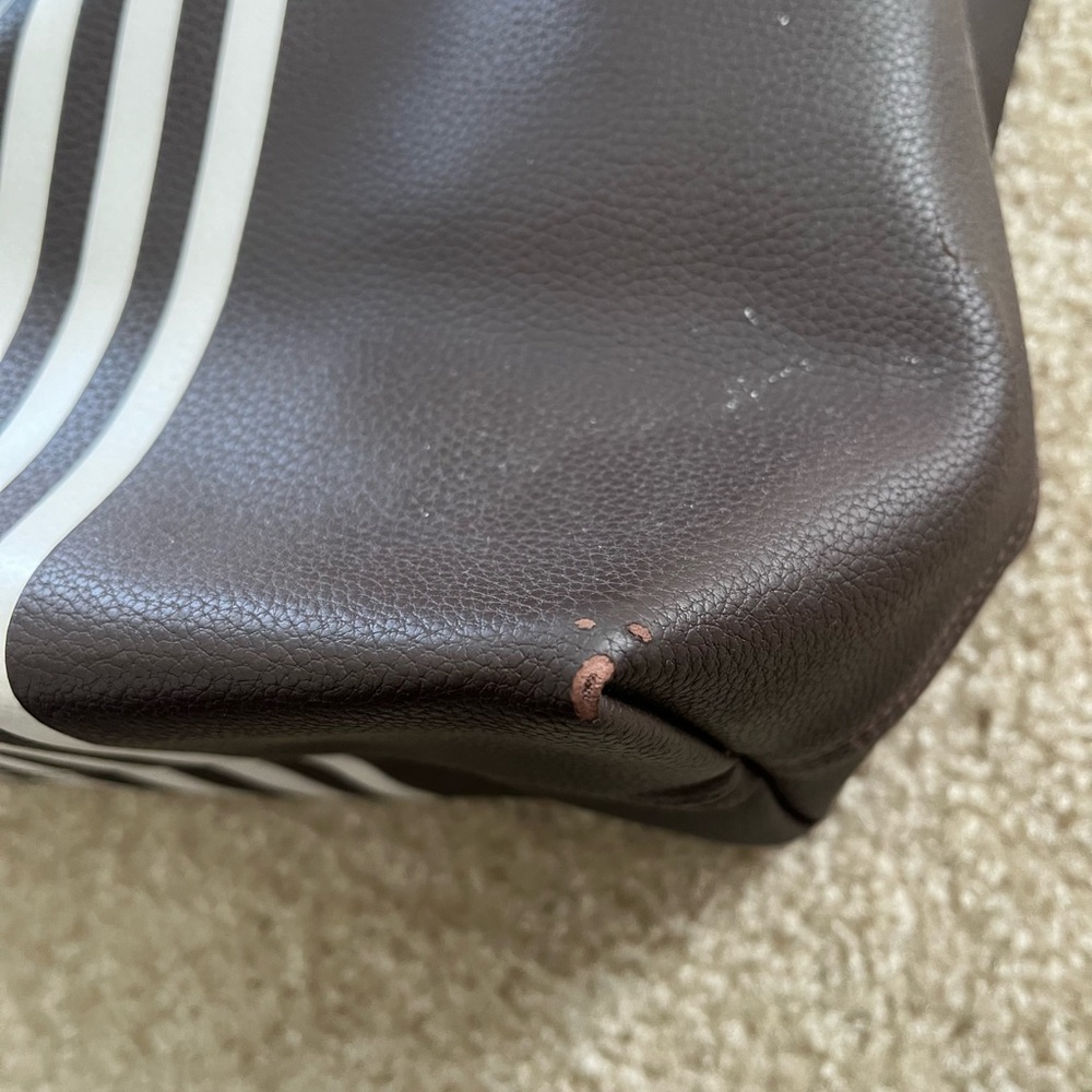 Henri Bendel Pebbled Leather Shoulder Bag Brown - Picture 7 of 8